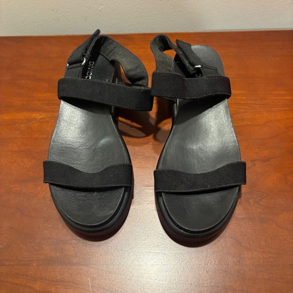 H&M Divided Platform Sandals in Black Size 38/7 - Picture 2 of 8